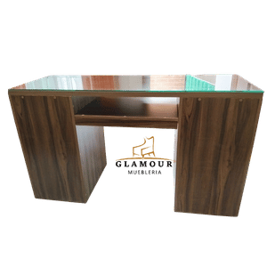 136 Mesa Manicura Evelyn