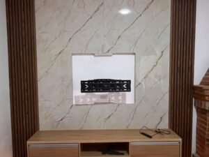 Centro de TV Milán Glamour con mueble flotante y listones decorativos